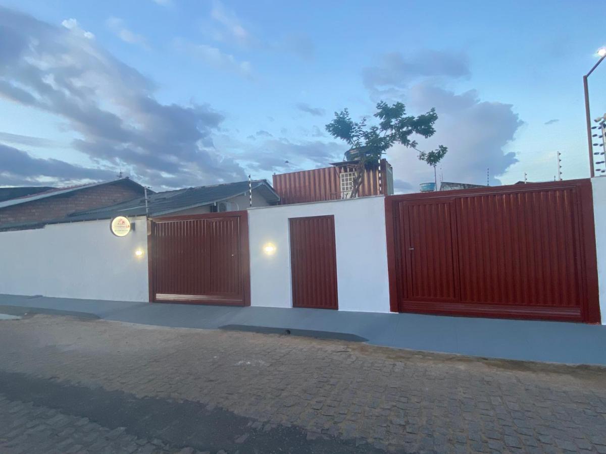 Container Lb Com Garagem Para Carros De Ate 4,5M Boa Vista  Exterior photo
